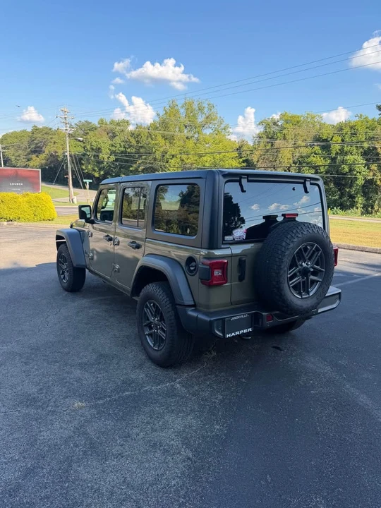 2025 Jeep JL Wrangler - Image 7 of 11