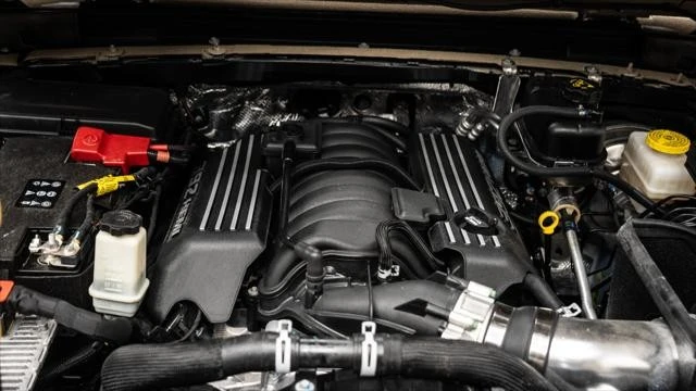2025 Jeep JL Wrangler - Image 2 of 31