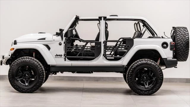 2025 Jeep JL Wrangler - Image 17 of 31
