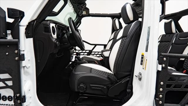 2025 Jeep JL Wrangler - Image 31 of 31
