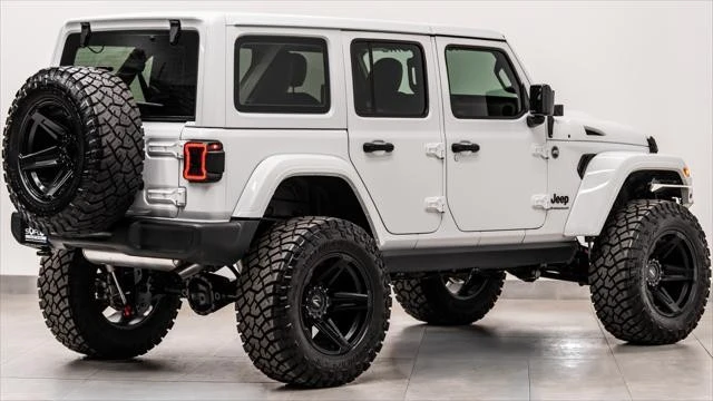 2025 Jeep JL Wrangler - Image 8 of 31