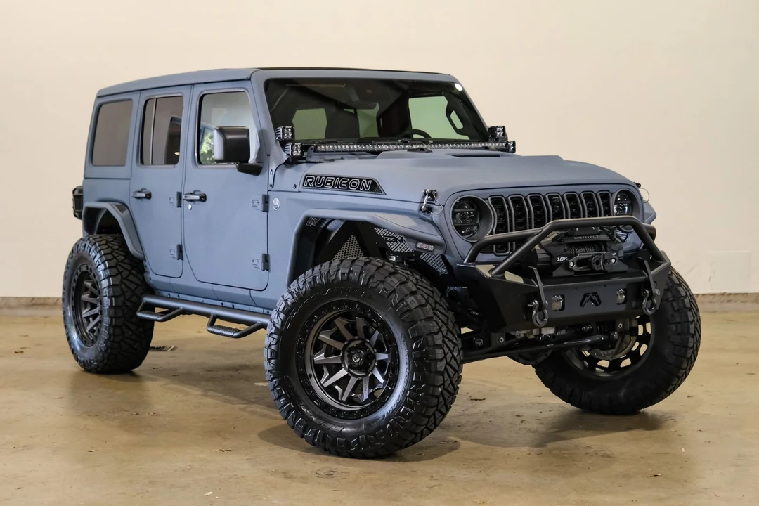 2025 Jeep JL Wrangler - Image 5 of 12