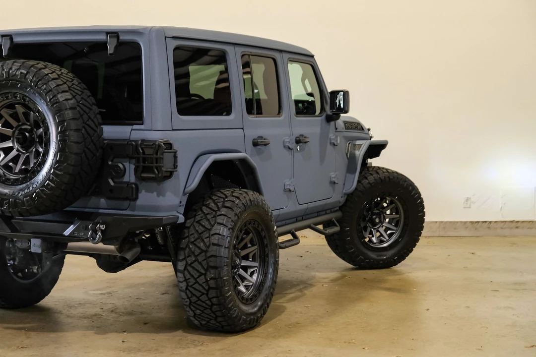 2025 Jeep JL Wrangler - Image 12 of 12