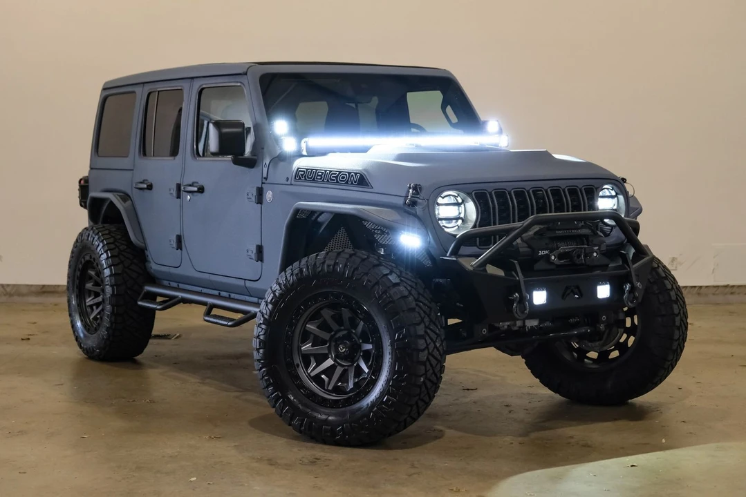 2025 Jeep JL Wrangler - Image 6 of 12