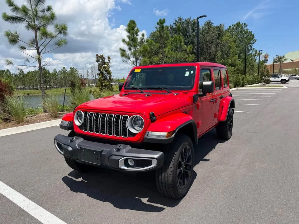 2025 Jeep JL Wrangler - Image 2 of 14