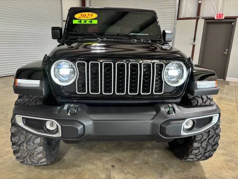2025 Jeep JL Wrangler - Image 6 of 17