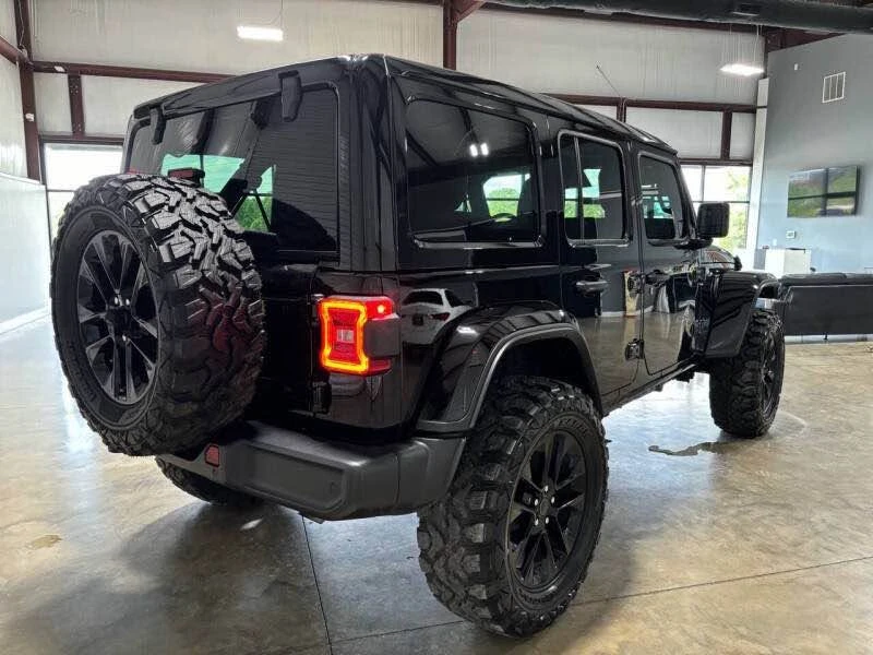 2025 Jeep JL Wrangler - Image 4 of 17