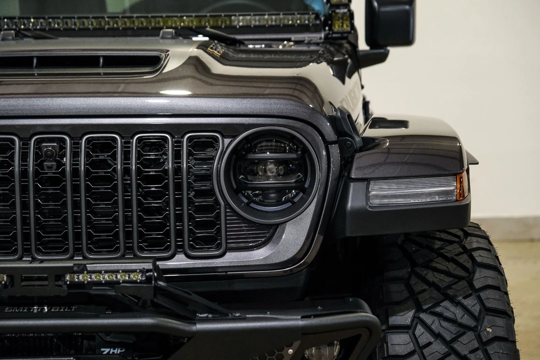 2025 Jeep JL Wrangler - Image 3 of 12