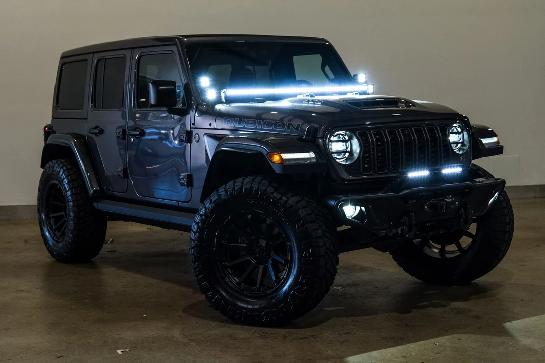 2025 Jeep JL Wrangler - Image 8 of 12