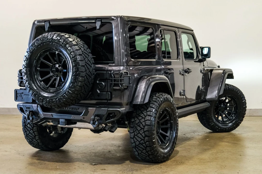 2025 Jeep JL Wrangler - Image 7 of 12