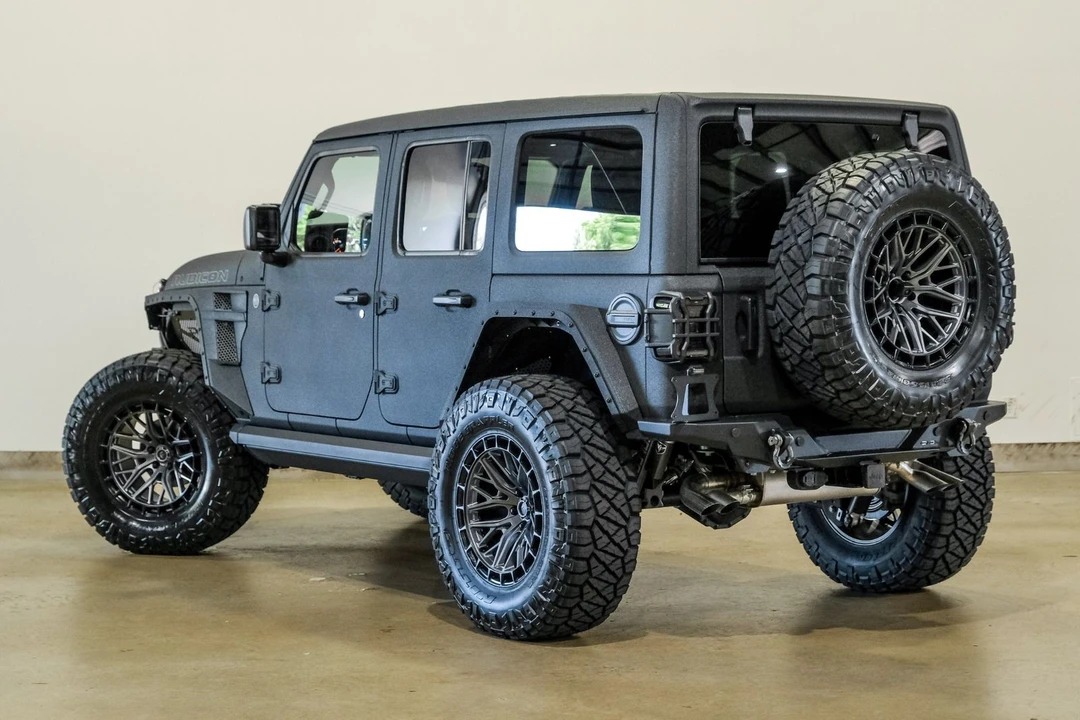 2025 Jeep JL Wrangler - Image 8 of 12