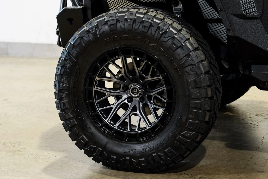 2025 Jeep JL Wrangler - Image 12 of 12