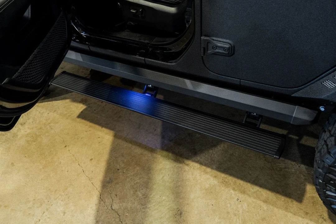 2025 Jeep JL Wrangler - Image 11 of 12