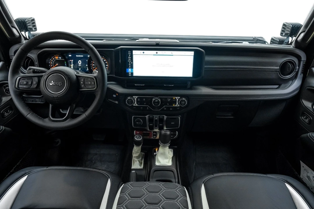 2025 Jeep JL Wrangler - Image 12 of 12