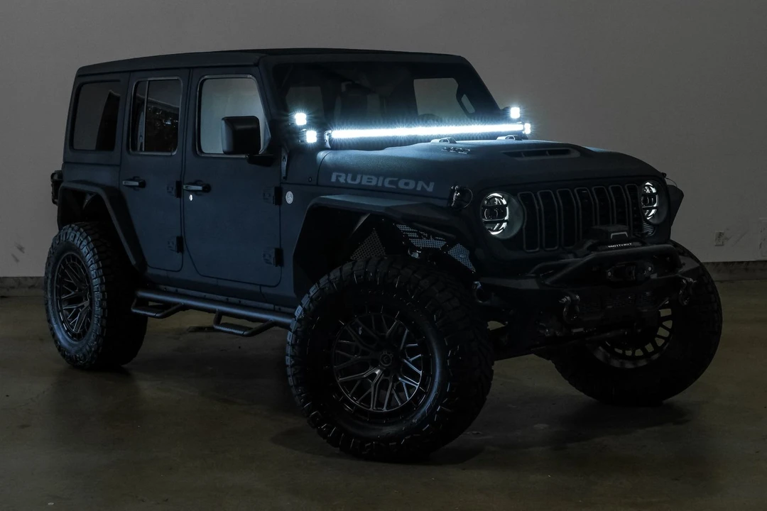 2025 Jeep JL Wrangler - Image 11 of 12