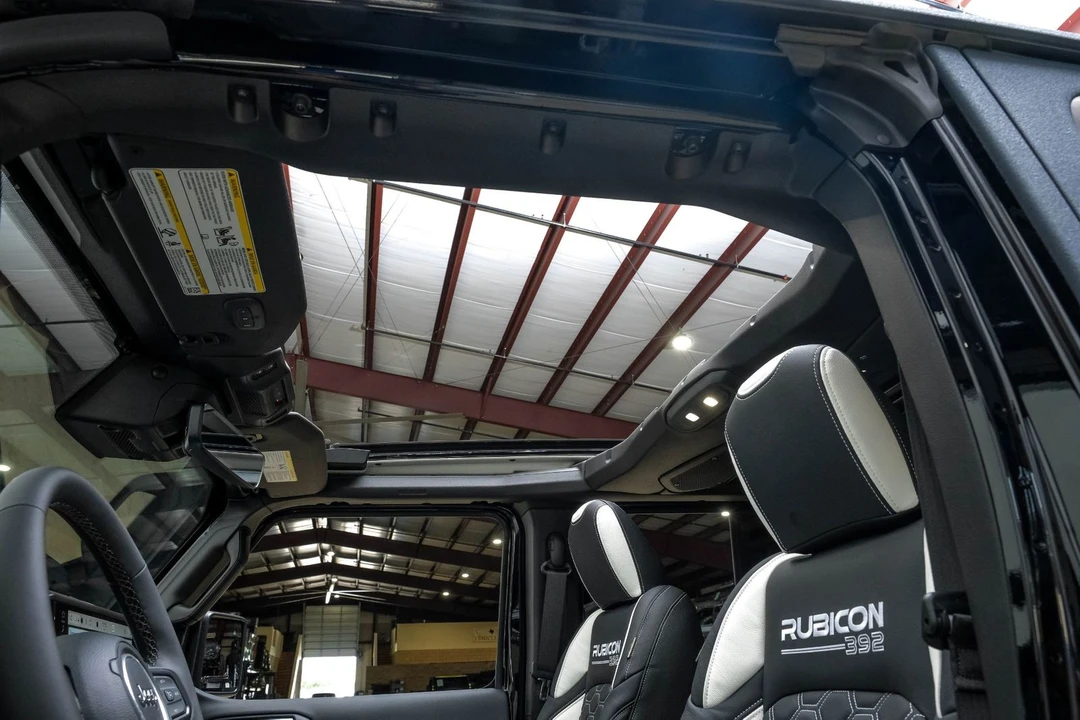 2025 Jeep JL Wrangler - Image 4 of 12