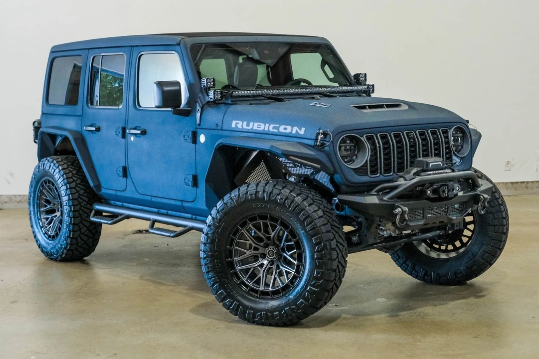 2025 Jeep JL Wrangler - Image 10 of 12