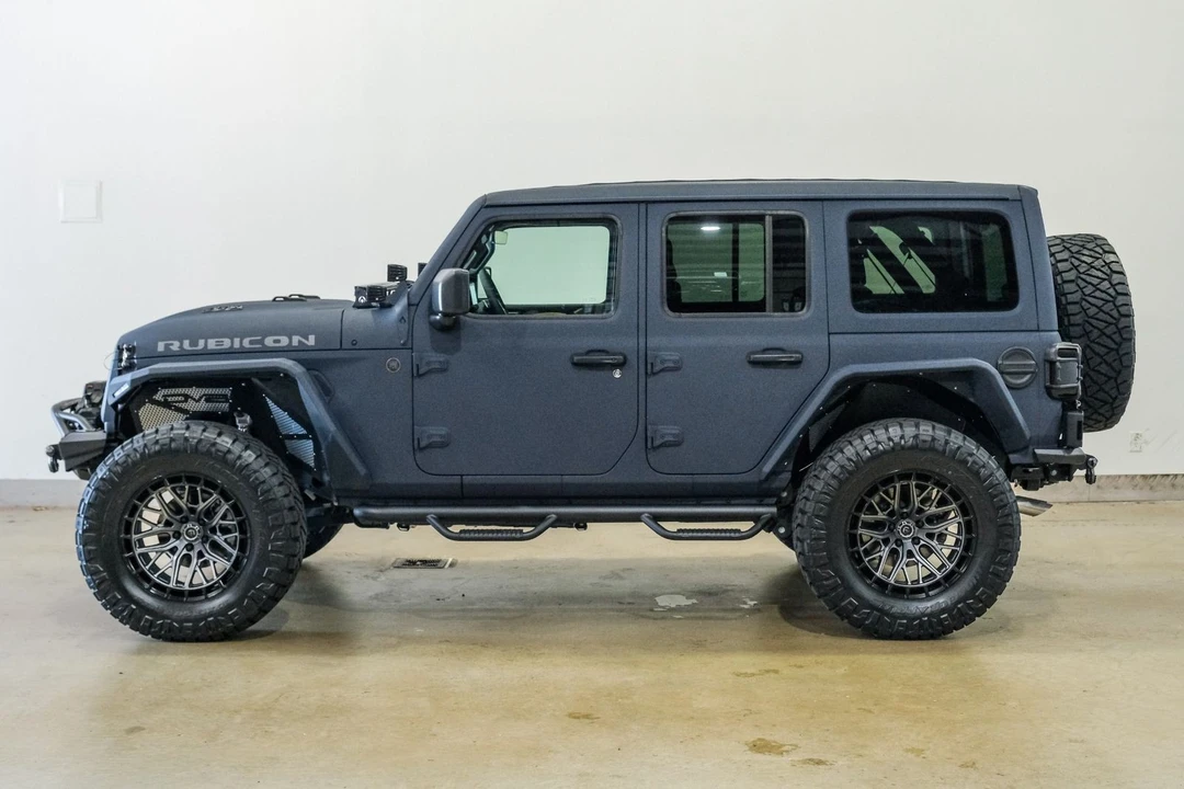 2025 Jeep JL Wrangler - Image 6 of 12