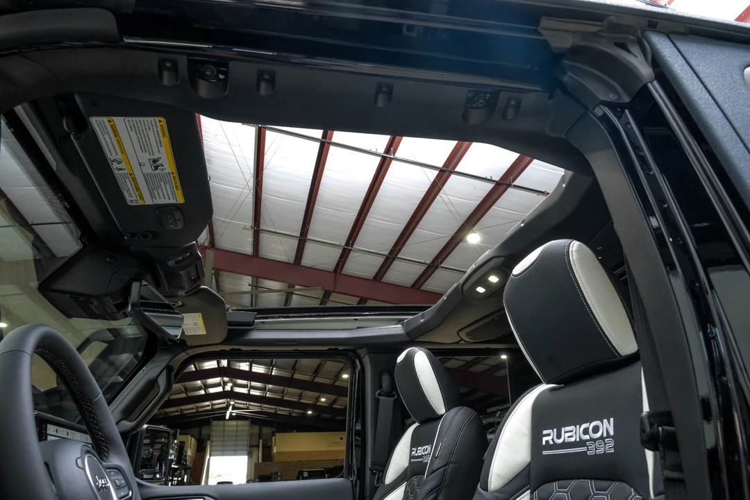 2025 Jeep JL Wrangler - Image 4 of 12