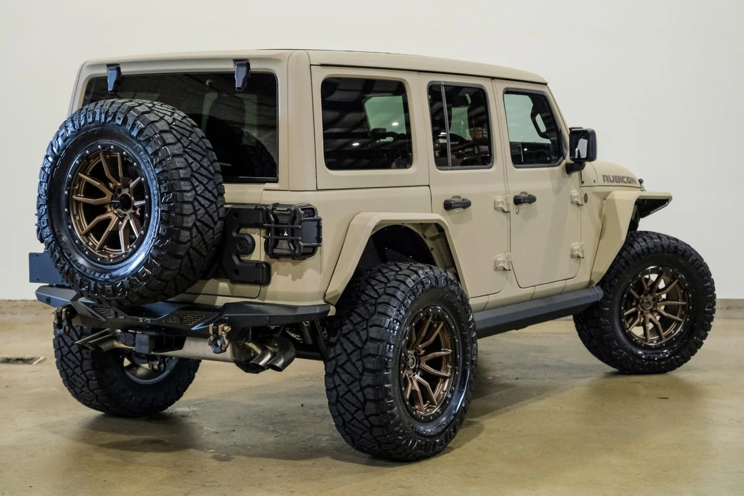 2025 Jeep JL Wrangler - Image 5 of 12