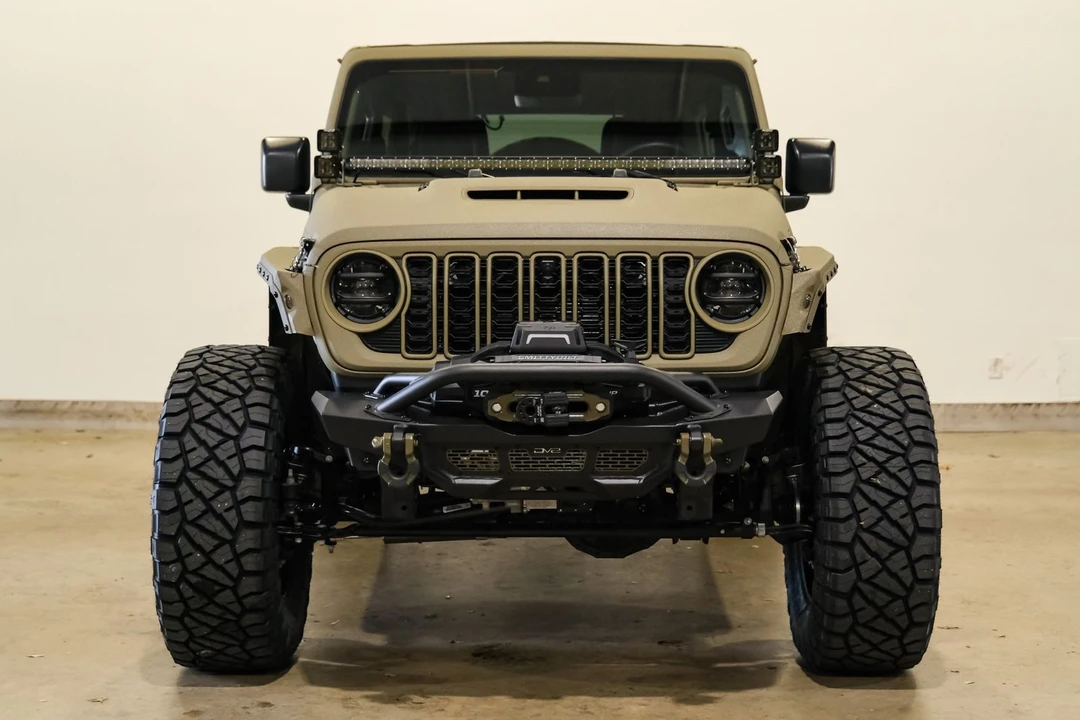 2025 Jeep JL Wrangler - Image 3 of 12