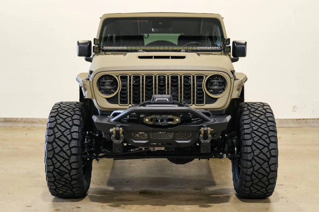 2025 Jeep JL Wrangler - Image 4 of 12