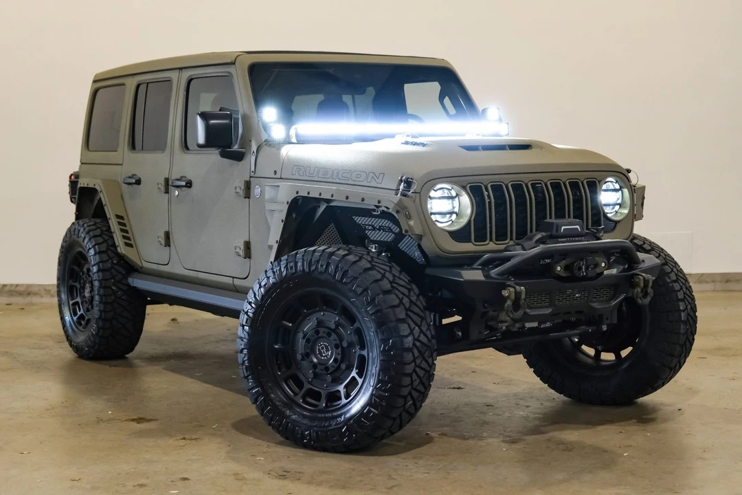 2025 Jeep JL Wrangler - Image 6 of 12