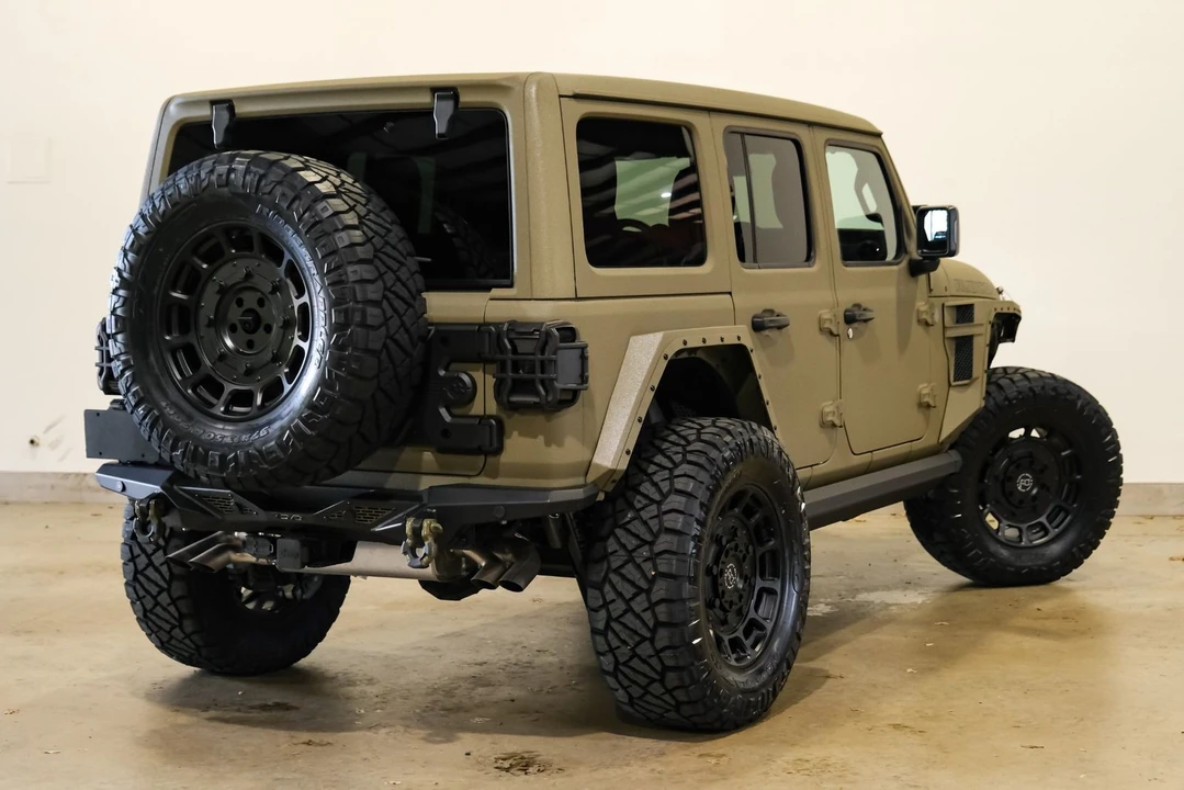 2025 Jeep JL Wrangler - Image 9 of 12