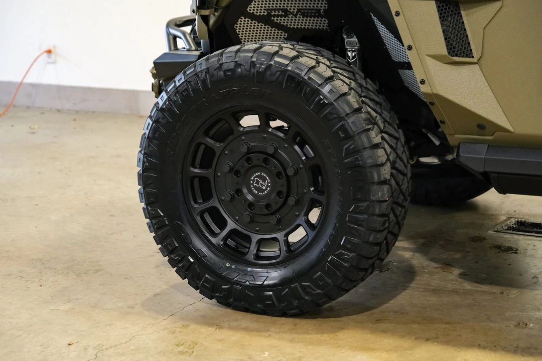 2025 Jeep JL Wrangler - Image 12 of 12