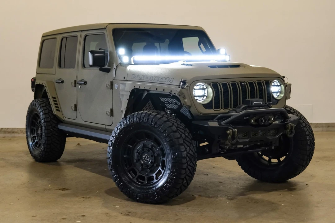2025 Jeep JL Wrangler - Image 8 of 12