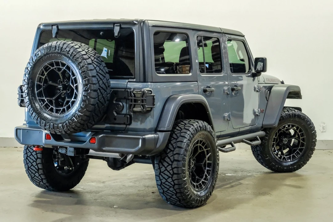 2025 Jeep JL Wrangler - Image 5 of 12