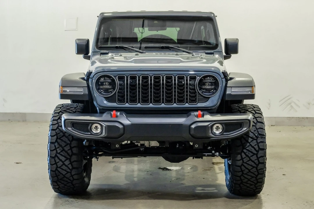 2025 Jeep JL Wrangler - Image 2 of 12