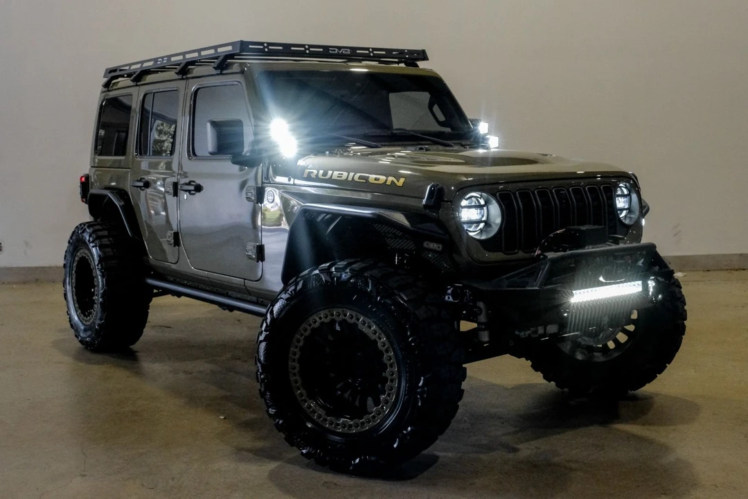 2025 Jeep JL Wrangler - Image 8 of 12