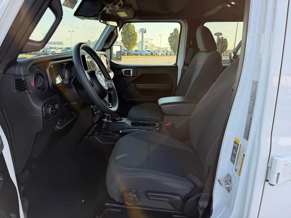 2025 Jeep JL Wrangler - Image 4 of 7