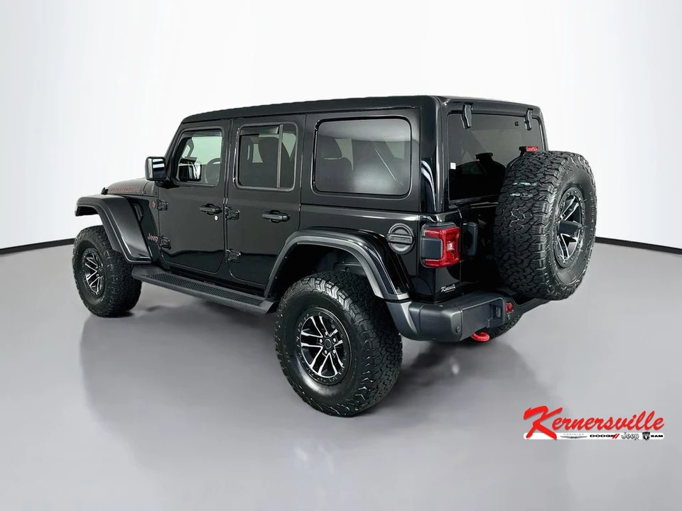 2025 Jeep JL Wrangler - Image 5 of 24