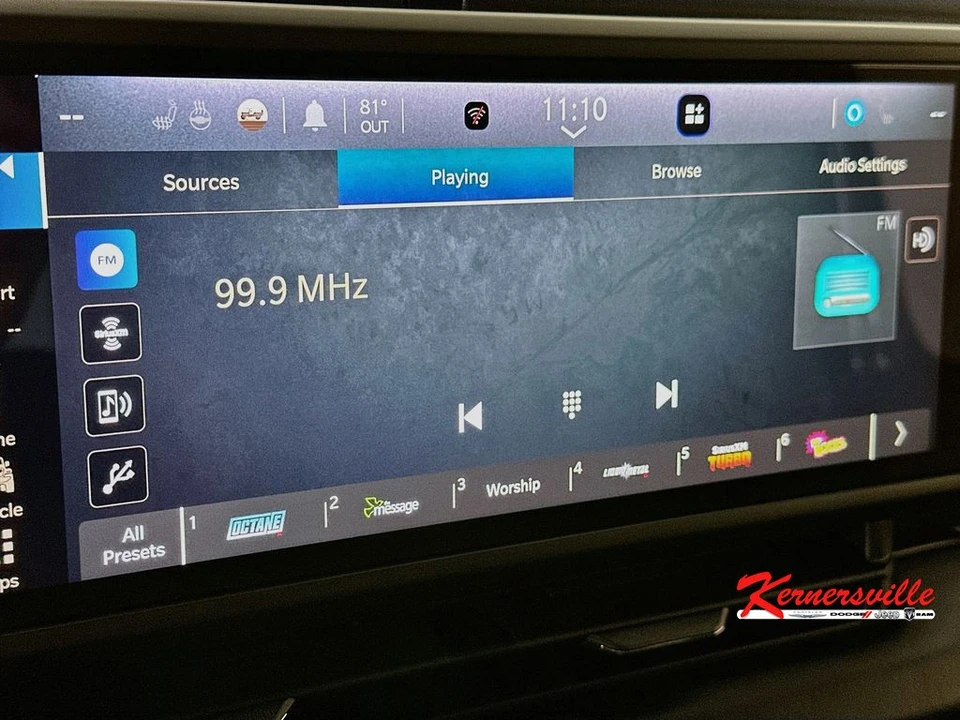 2025 Jeep JL Wrangler - Image 17 of 24