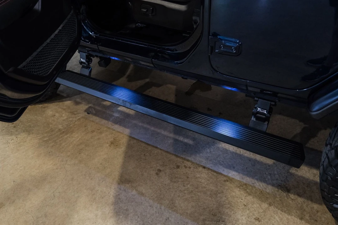 2025 Jeep JL Wrangler - Image 7 of 12