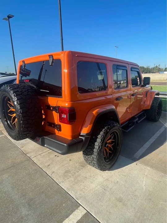 2025 Jeep JL Wrangler - Image 3 of 6