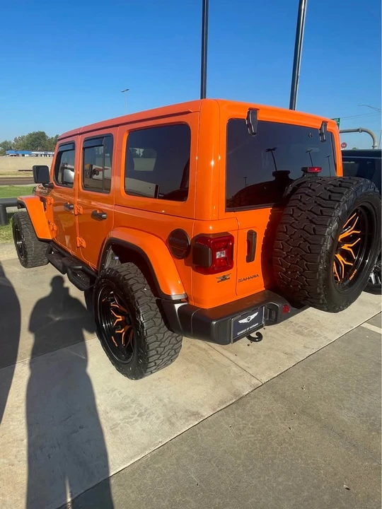 2025 Jeep JL Wrangler - Image 4 of 6