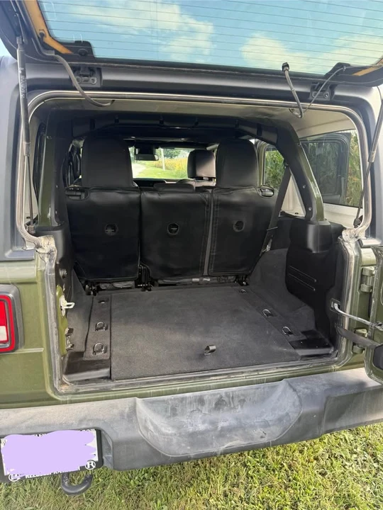 2025 Jeep JL Wrangler - Image 5 of 8