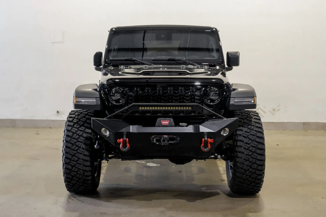 2025 Jeep JL Wrangler - Image 3 of 12