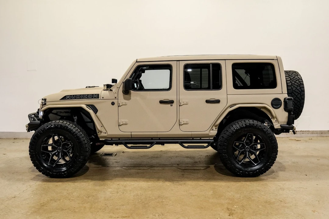 2025 Jeep JL Wrangler - Image 9 of 12