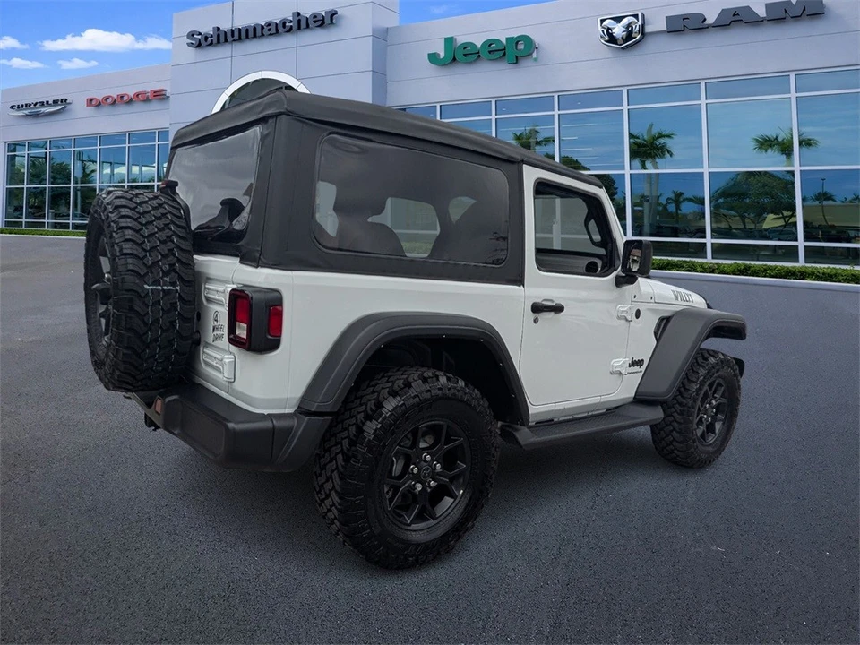 2025 Jeep JL Wrangler - Image 7 of 12