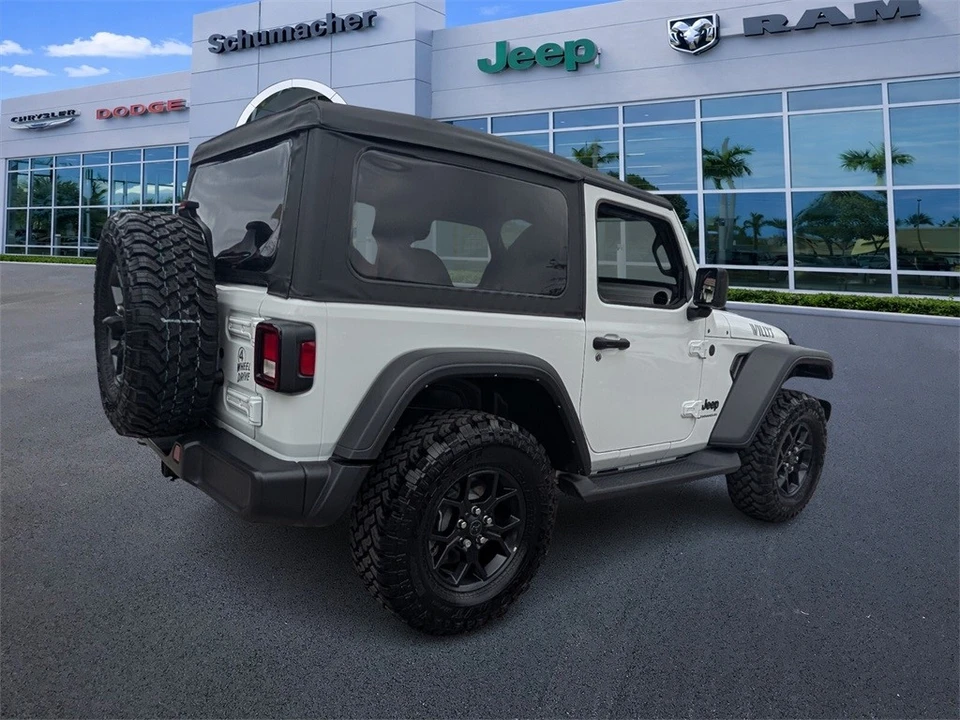 2025 Jeep JL Wrangler - Image 7 of 21