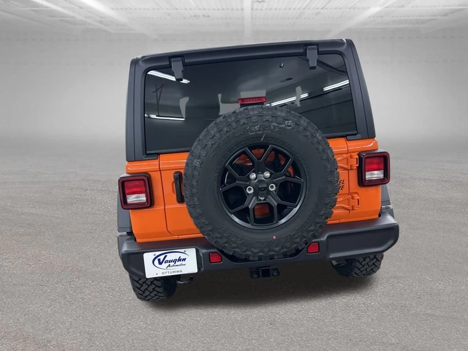 2025 Jeep JL Wrangler - Image 9 of 12