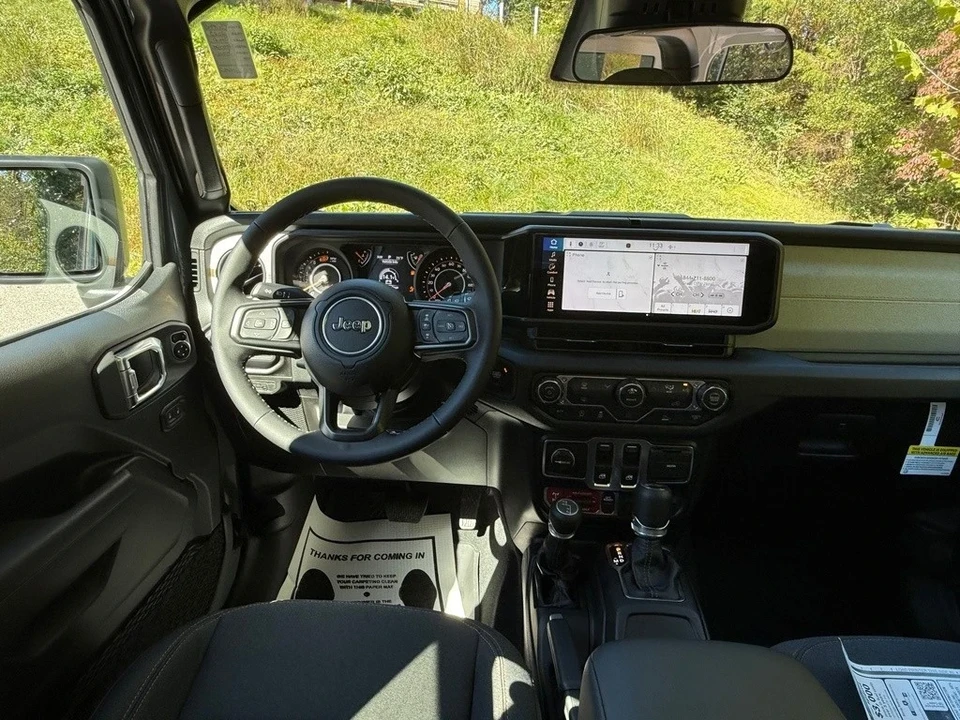 2025 Jeep JL Wrangler - Image 11 of 21
