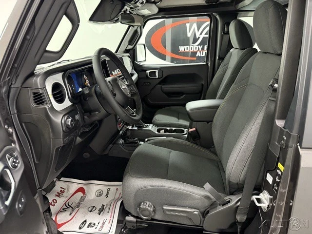 2025 Jeep JL Wrangler - Image 8 of 12
