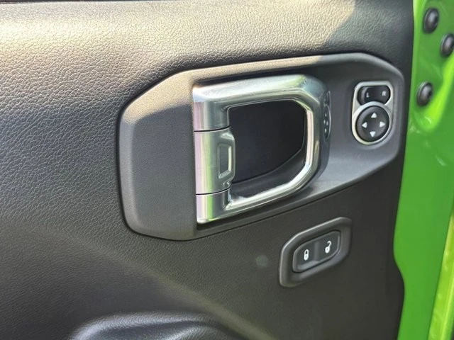 2025 Jeep JL Wrangler - Image 12 of 12