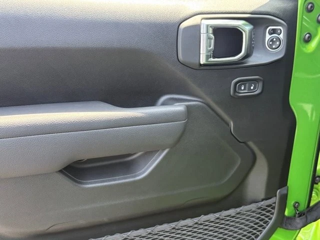 2025 Jeep JL Wrangler - Image 11 of 12