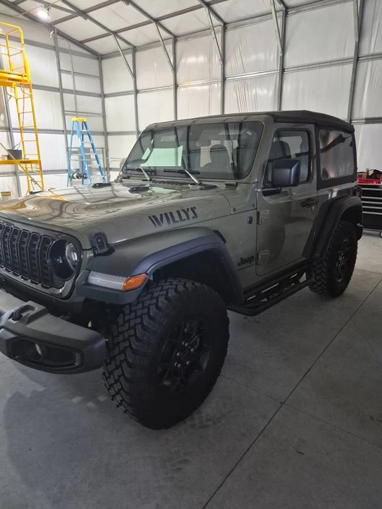 2025 Jeep JL Wrangler - Image 6 of 10